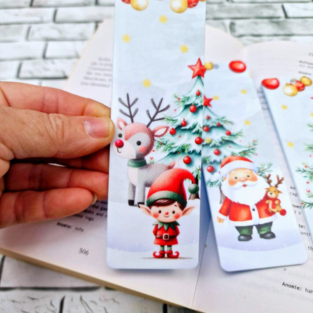 Red/Gold Bauble Christmas Bookmarks