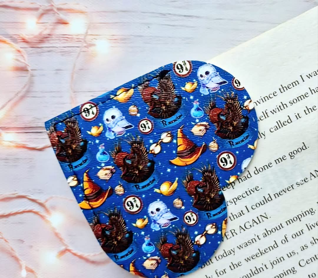 Hogwarts House Book Hugs