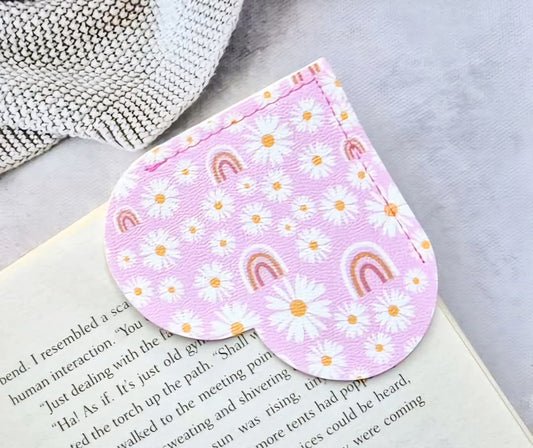 Cute Pink Daisies/Rainbows Book Hug