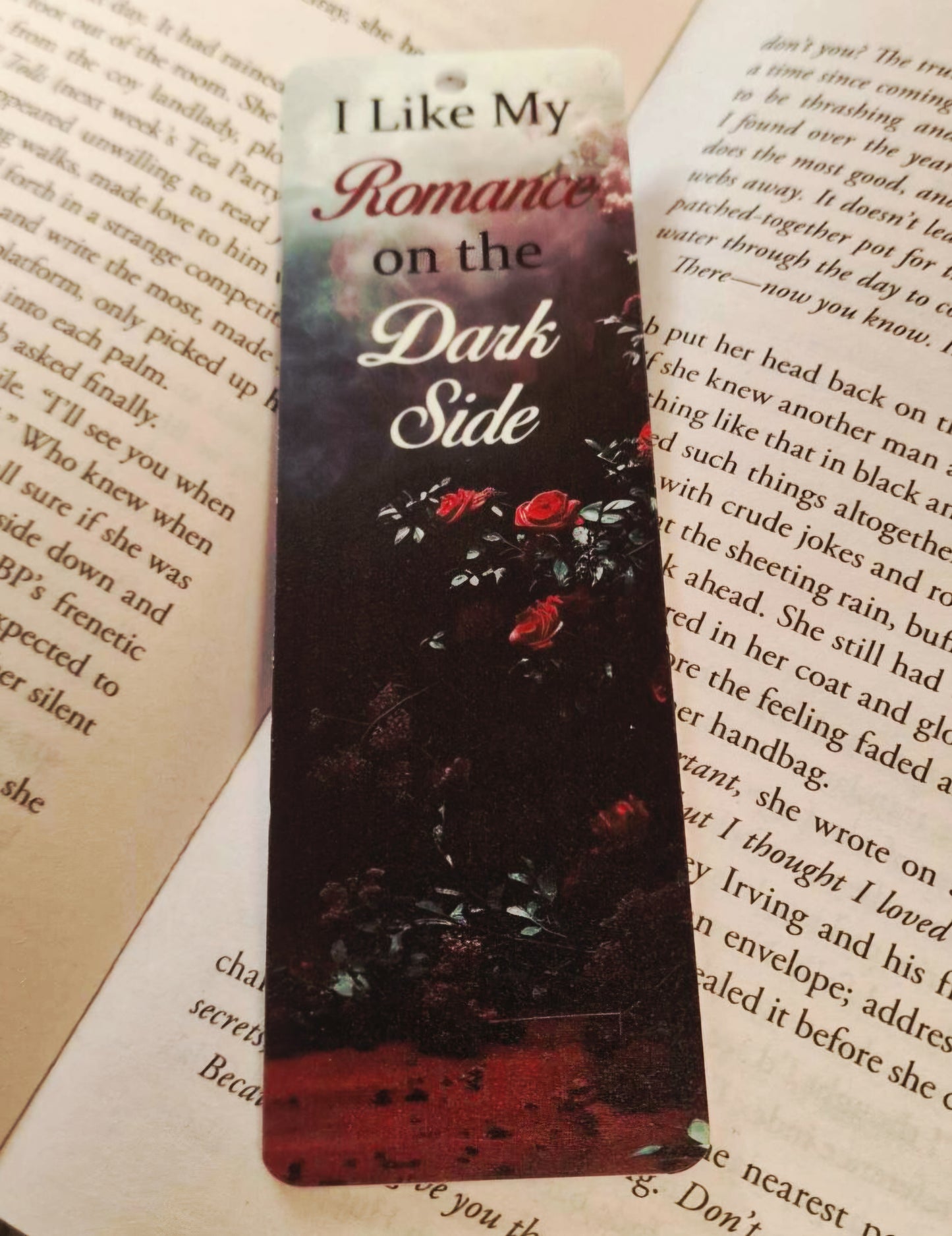 Dark Romance #1 UV-Printed Bookmarks