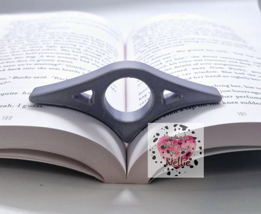 3D-Printed Thumb Page Spreader