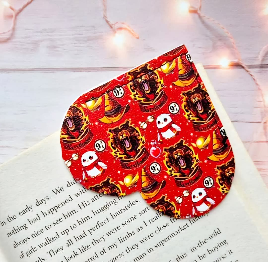 Hogwarts House Book Hugs