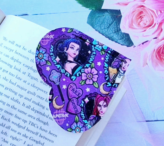 K-Pop Demon Hunters Book Hugs